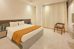 Hotel G Crown, Shirdi