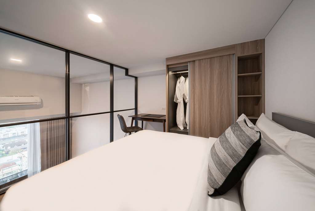 Ramada by Wyndham Bangkok Sukhumvit 87 - Tap to explore photos