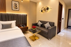 Raayara Grandeur, Bangalore