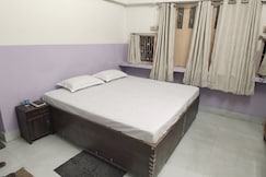 Asha Dharamsala, Varanasi