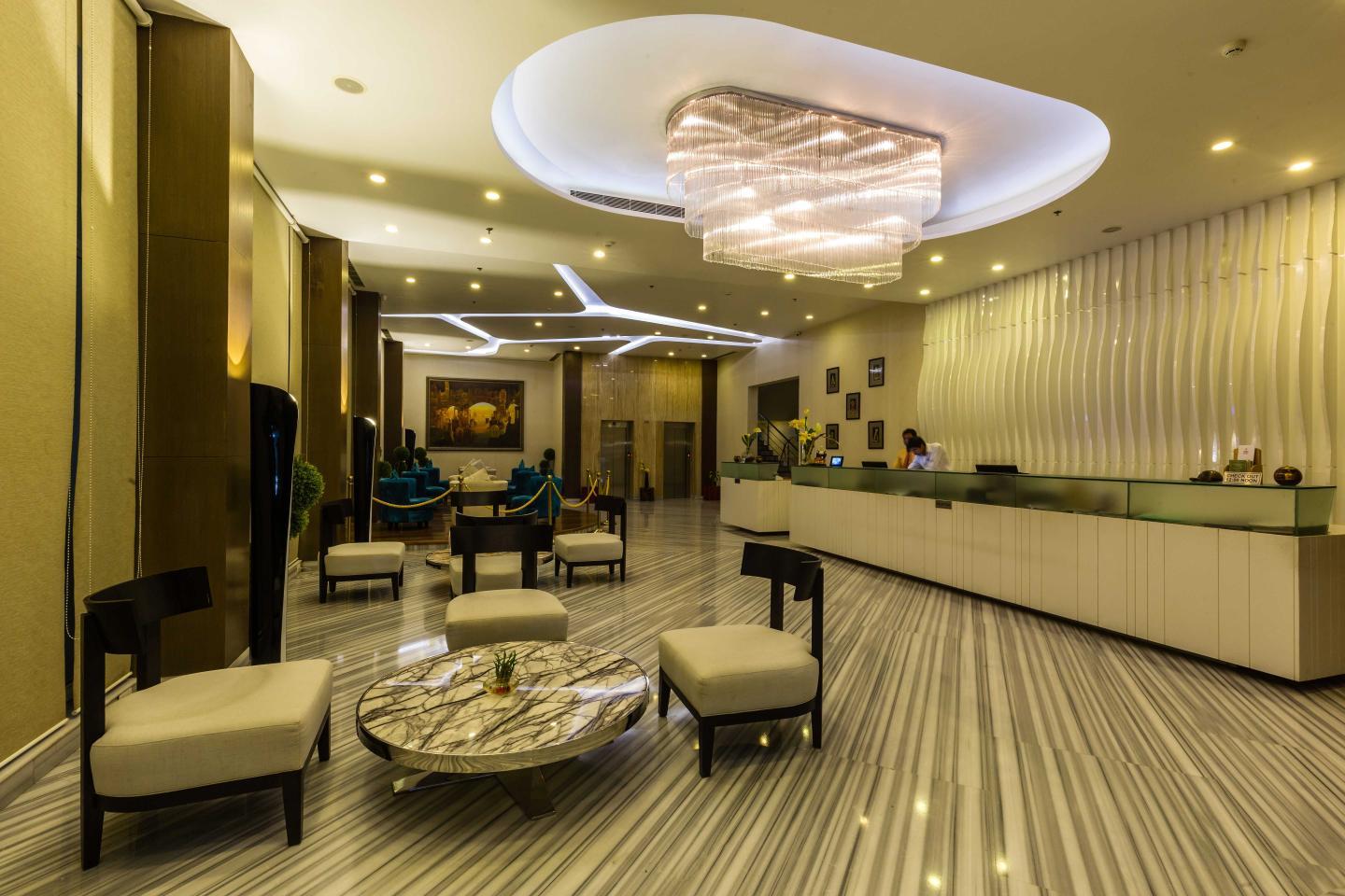 The Grand JBR Lucknow INR 1643 OFF ( ̶6̶0̶0̶0̶ ) Hotel Price, Address