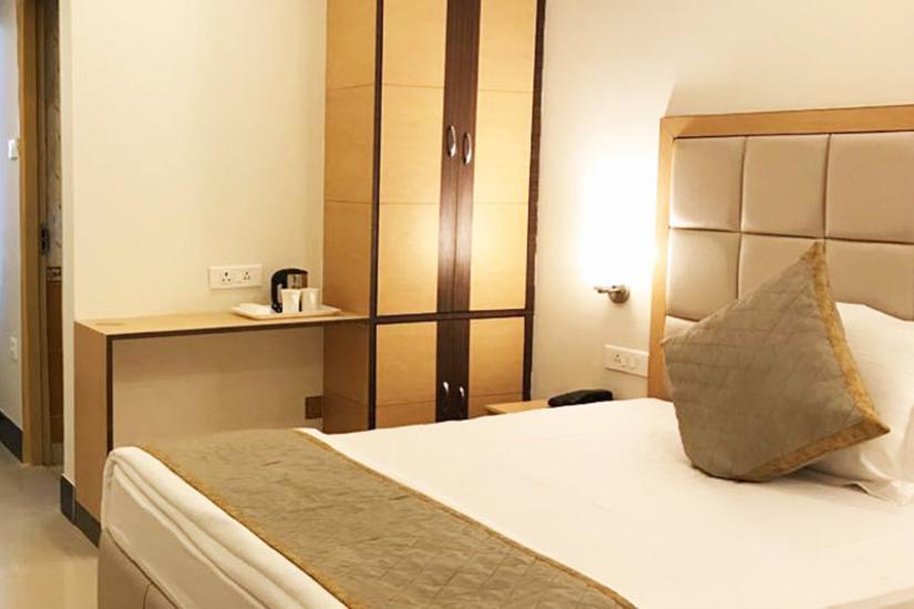 Hotel Chanakya Inn - Tap to explore photos