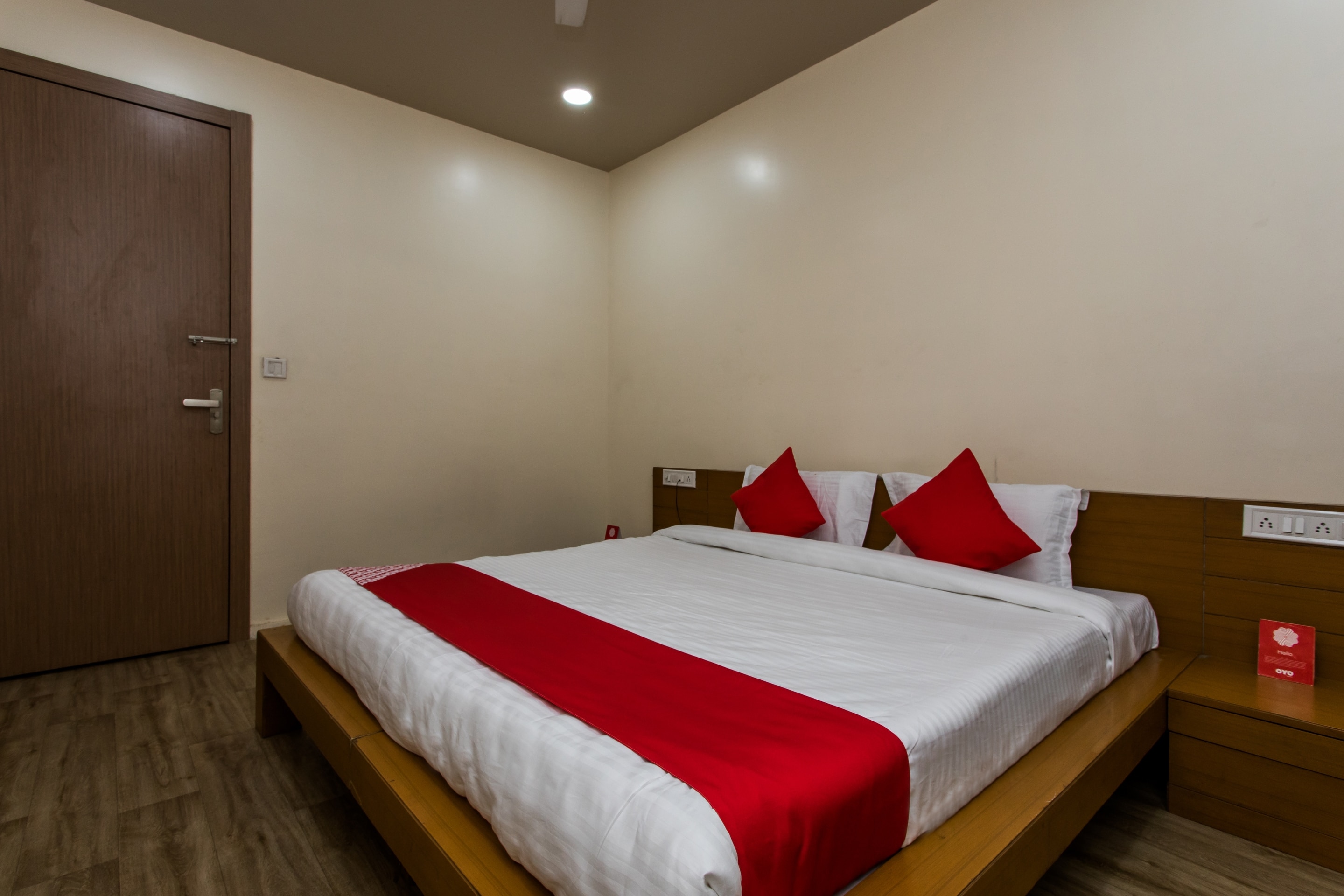 Hotel O Riddhi Siddhi - Tap to explore photos