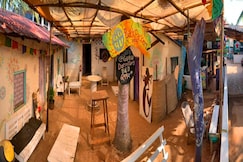 Guru House in Anjuna, Devgarh