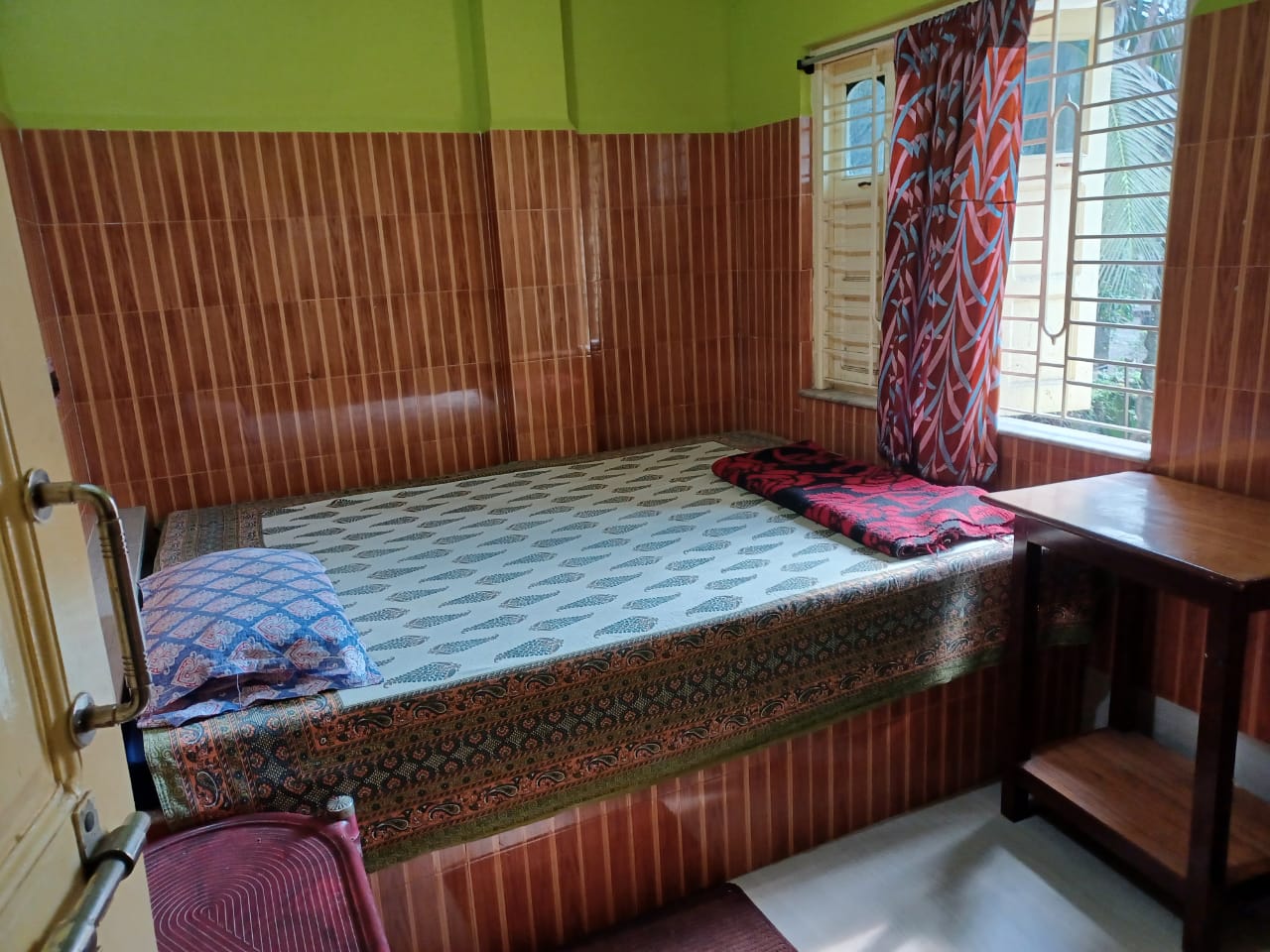 Jaganath Guest House - Tap to explore photos