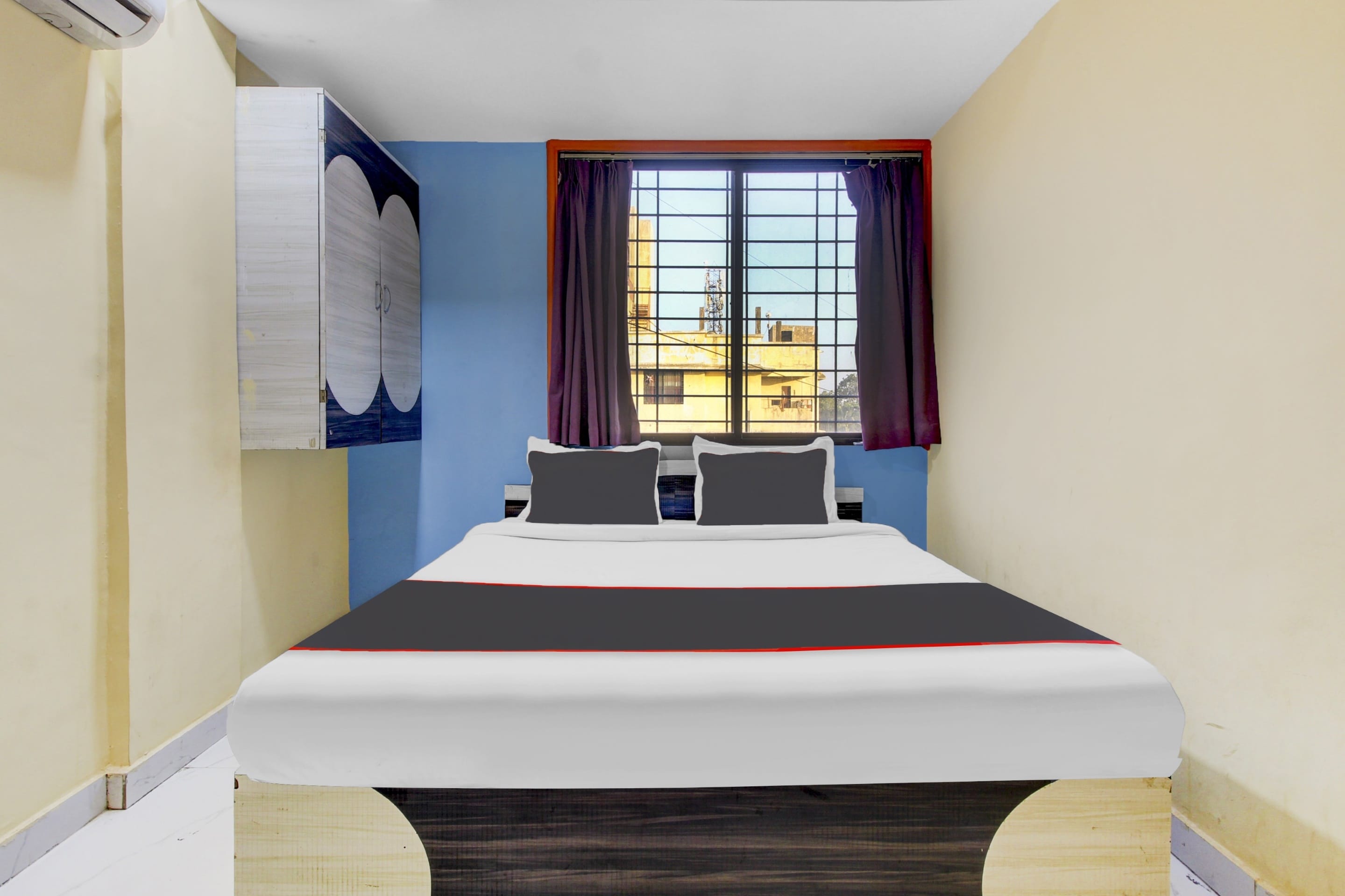 Hotel O Dehu Road Pune - Tap to explore photos