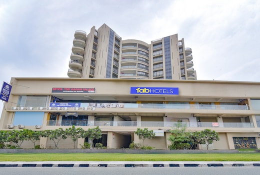 FabHotel The Gagan Palace