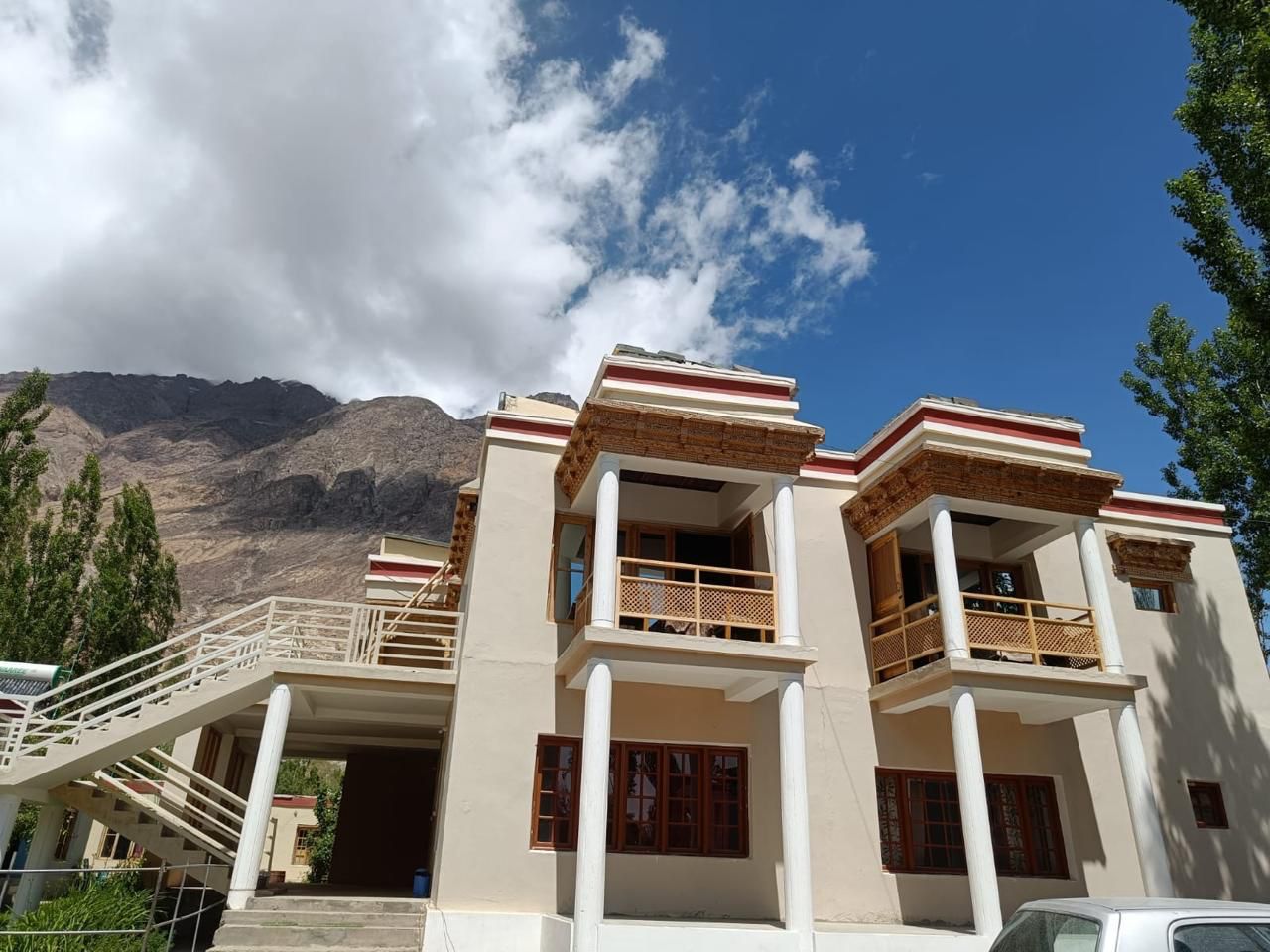 Jamshed Guest House, Hunder Nubra Valley 𝗕𝗢𝗢𝗞 Nubra Valley Apartment