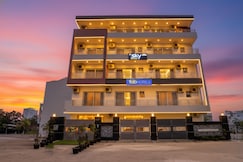 FabHotel Sky - Nr Sapphire 83 Mall, Manesar, Gurgaon
