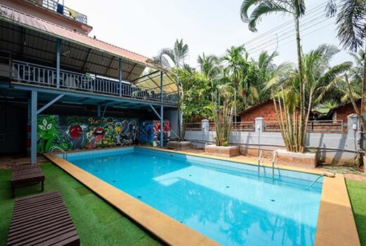 FabHotel Golden Horizon