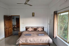 Roaming Souls Hostel Munar, Munnar