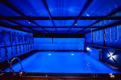 Asmeera Stays 2BHK Pinewood with swimming pool, Lonavala