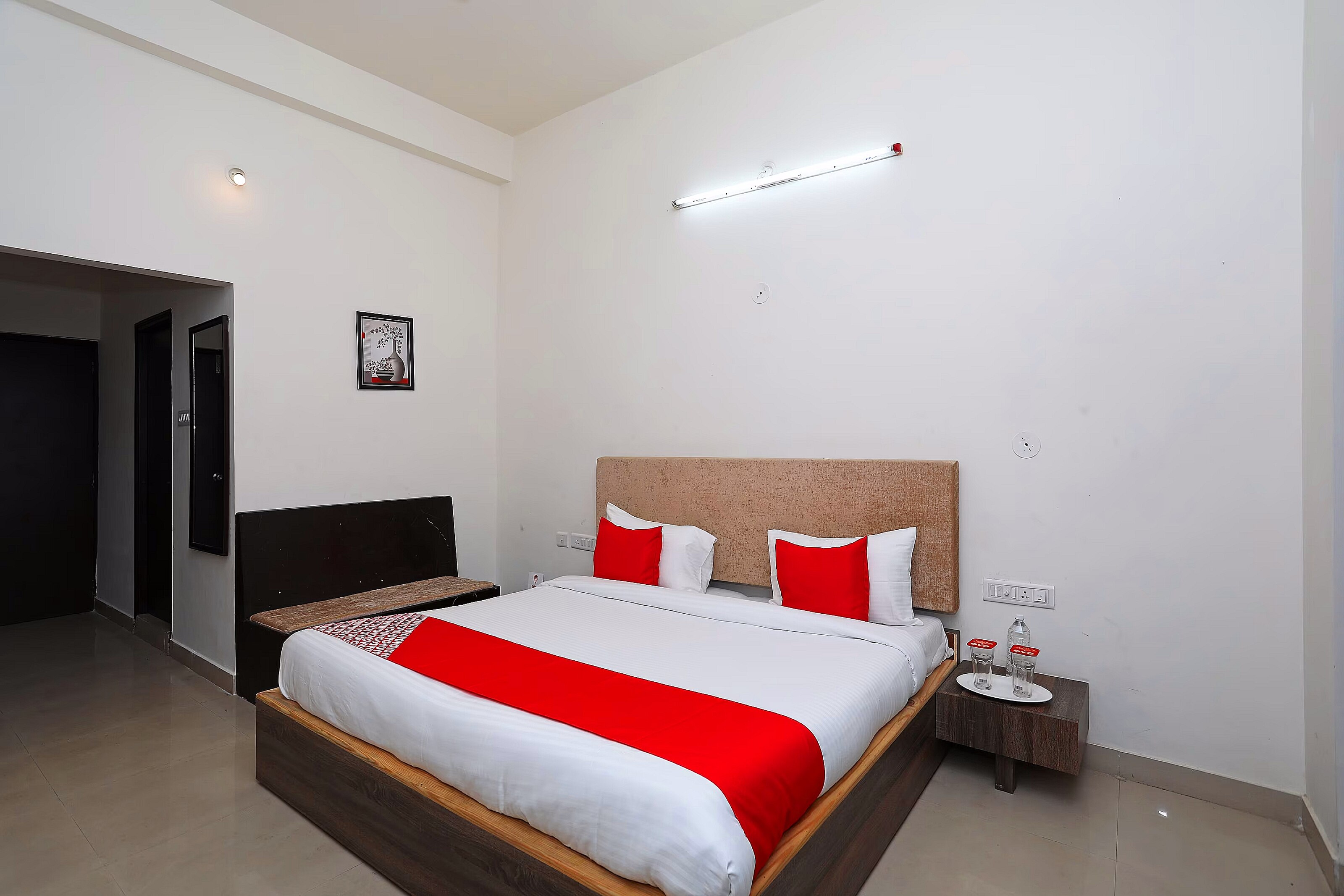 Hotel O Dhola Maru Resort - Tap to explore photos