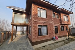 Jannat- The Junggle Lodge, Gulmarg