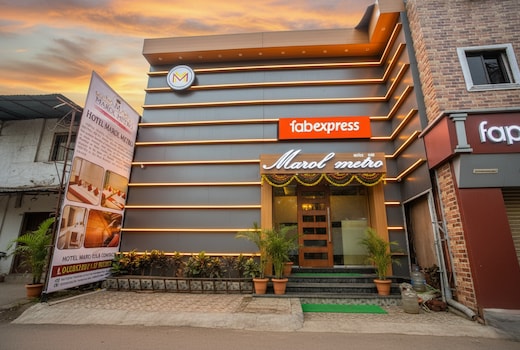 FabHotel Marol Metro