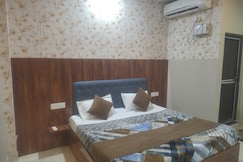 HOTEL DARSH & OM RESTURANT, Maihar