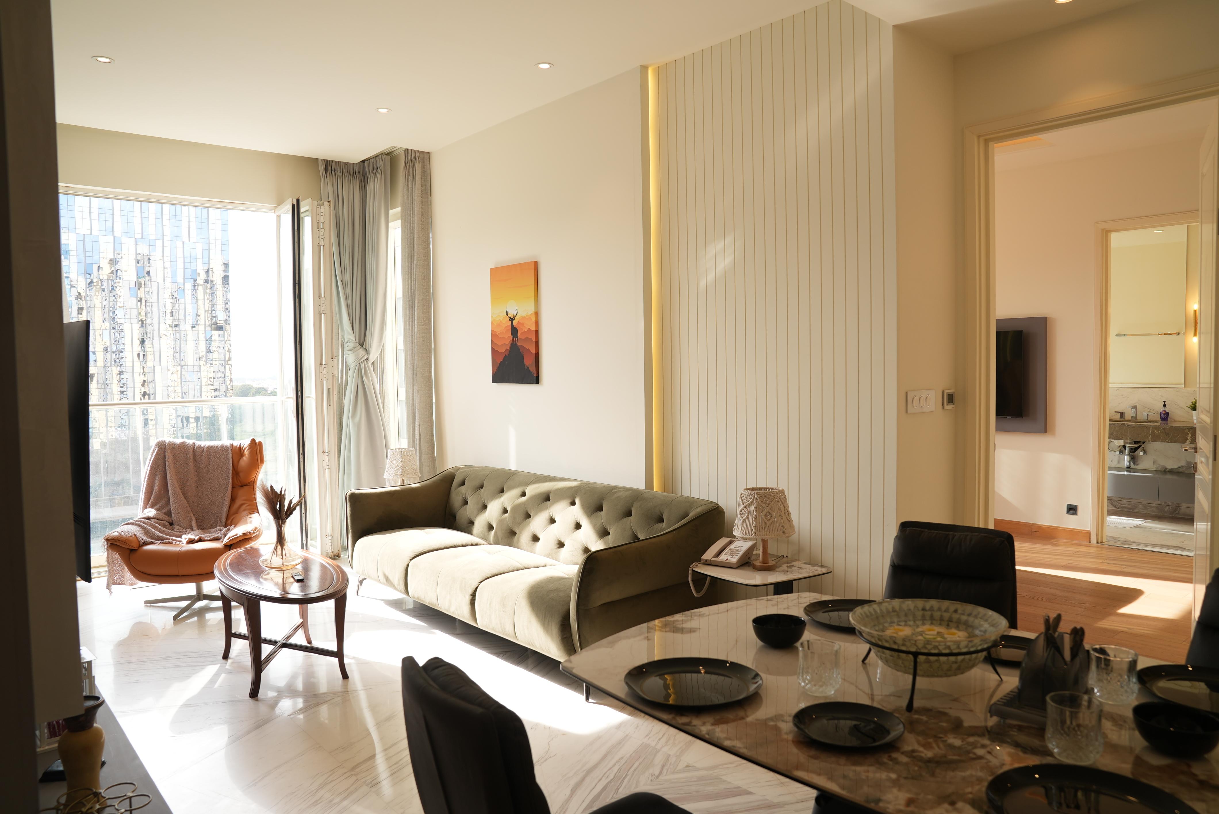 Fly Lounge - Apartment Rental - Tap to explore photos