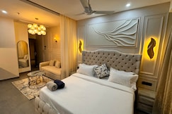 Royalty by SkyView   39th floor, Noida