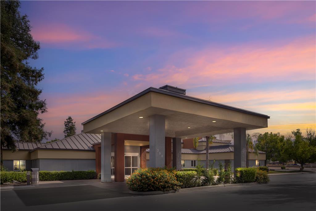Best Western Porterville Inn - Tap to explore photos