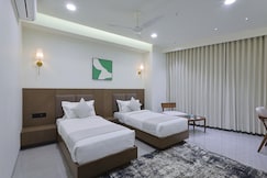 Elinor Hotel, Ahmedabad