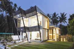 Glass River Retreat 4BHK, Cochin
