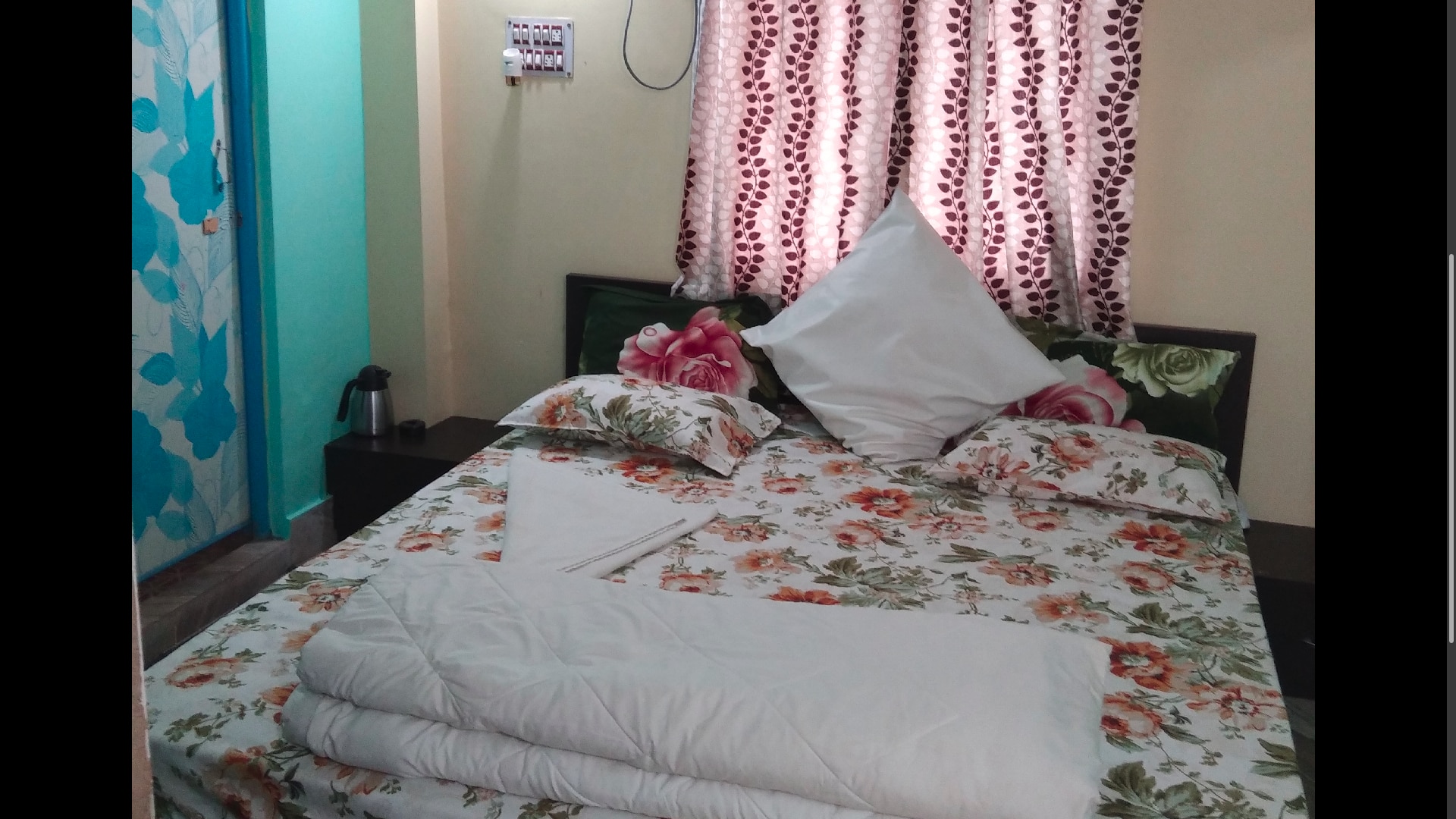 A INDIA GUEST HOUSE - Tap to explore photos
