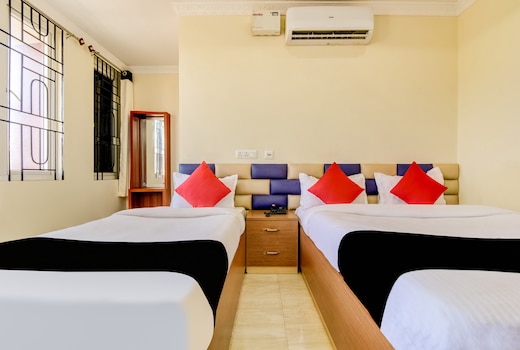 Super Capital O Good Luck Residency Hotel