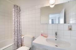 Bright 1-Bedroom Apartment in Antwerp, Antwerp