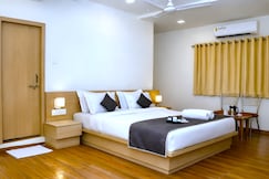 Hotel the Rivera, Rajkot