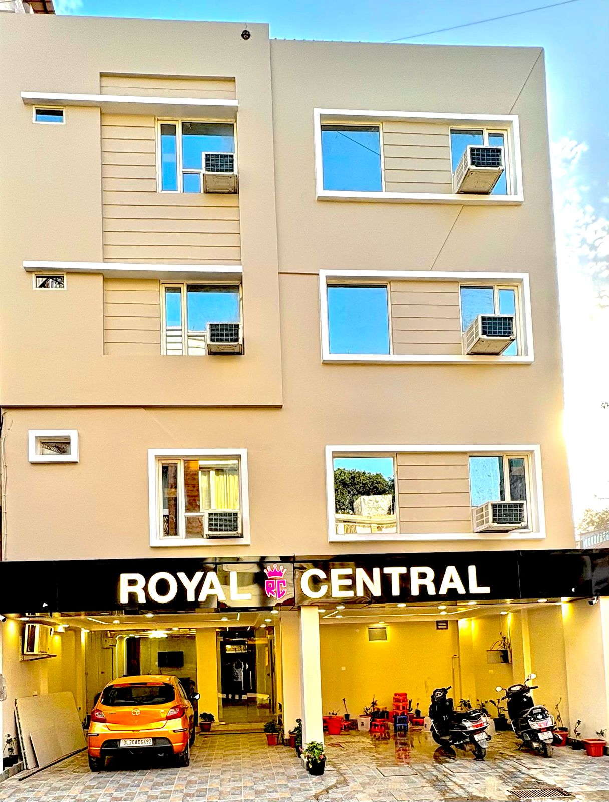ROYAL CENTRAL HARIDWAR - Tap to explore photos