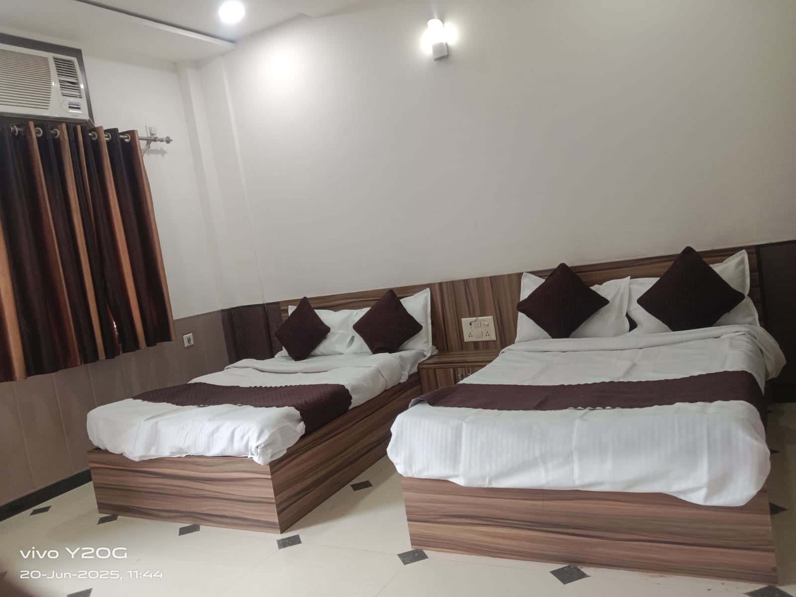 Hotel Kingston Krishna Jungle - Tap to explore photos