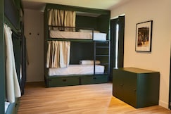 Latroupe Prado, Madrid