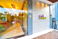 Hotel La Dahlia, Thane