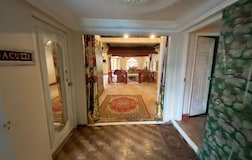 S1- BIG SUITE in TOWN-CENTRE - for 4 to 11 Guests