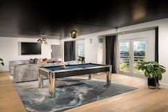 Virgin Hotels Las Vegas, Curio Collection by Hilton., Las Vegas