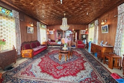 Houseboat Sheikh Palace, Srinagar