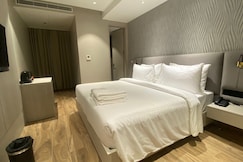 Ambeshwari Grand Hotel, Gorakhpur