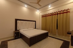 Hotel Majestic, Roorkee