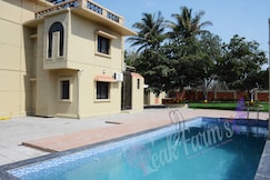 Teak Farms : matruchaya villa, Nashik