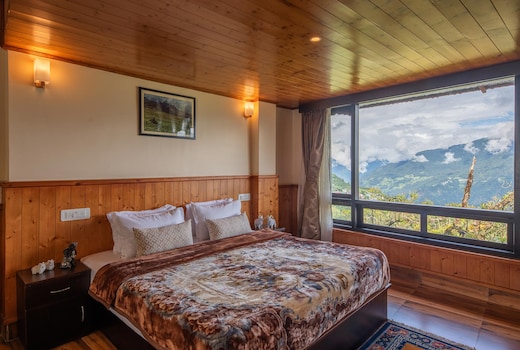 Himalayan Horizon by VEO - Part of StayVista