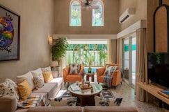 Pvt Pool villa Walking to best resturants of goa, Goa