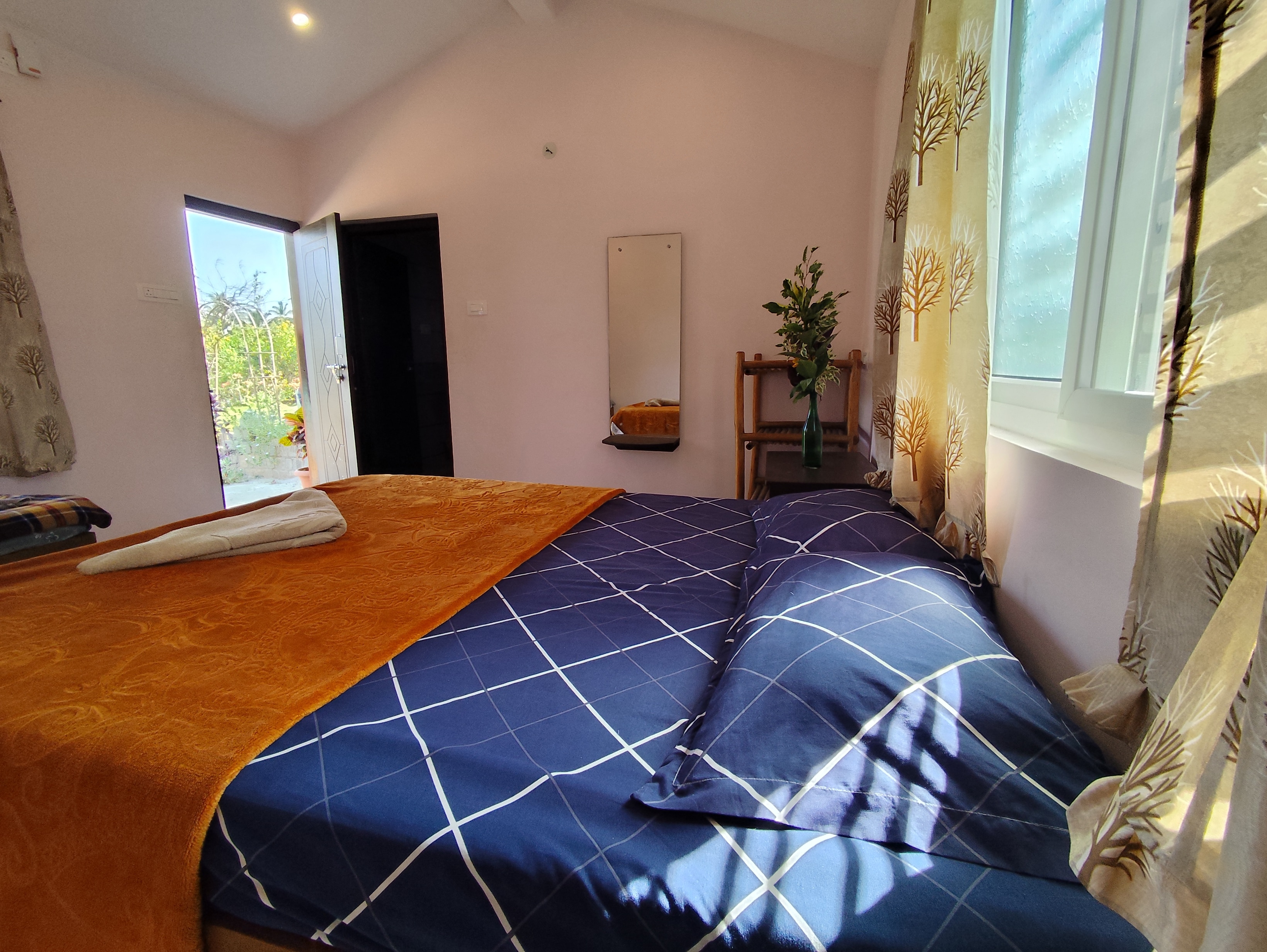 Little Banana | Rooms in a Homestay - Tap to explore photos