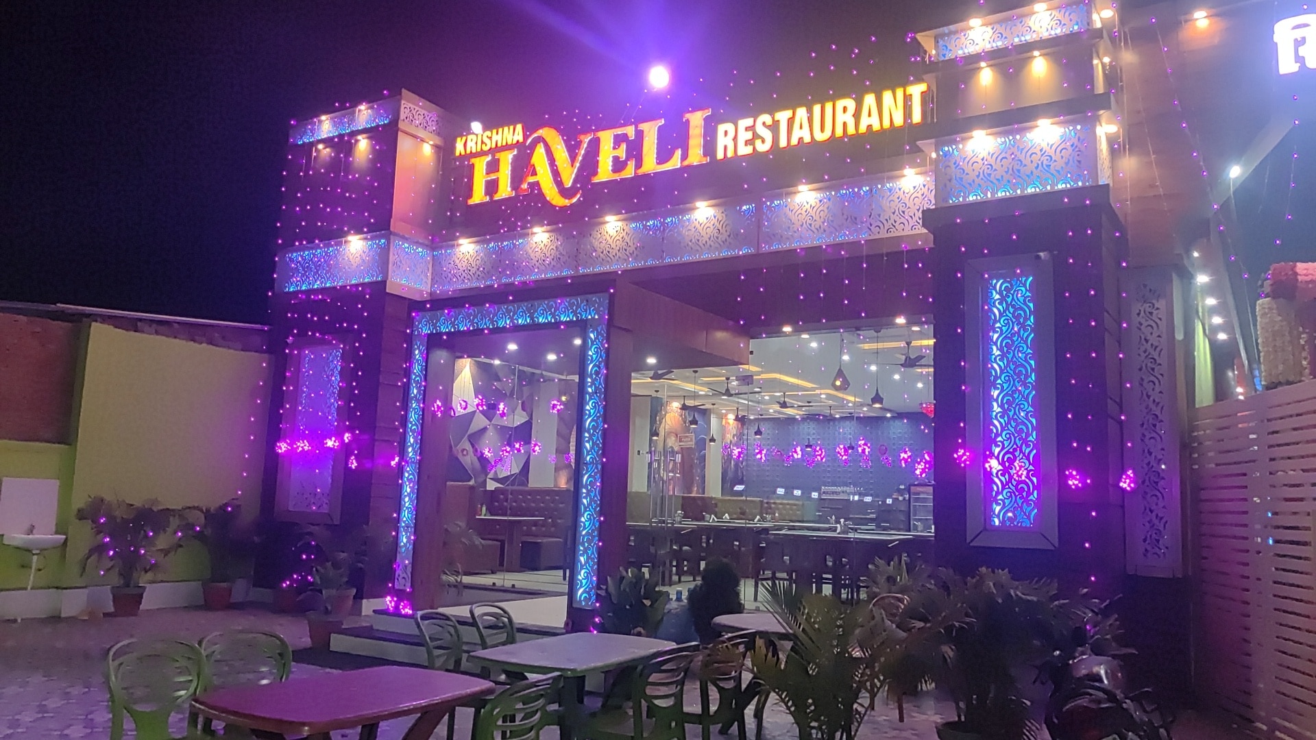 Hotel haveli - Tap to explore photos