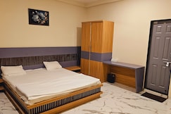 Sukhsagar Lodge, Omerga, Latur