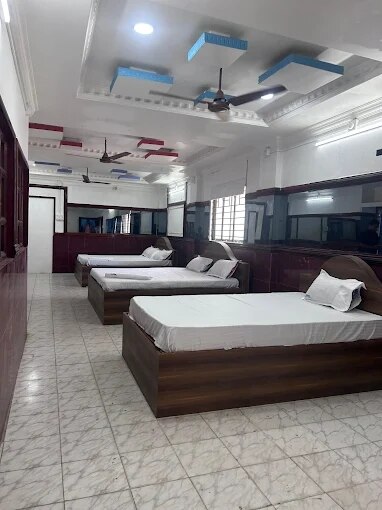 GSD Inn Guest House - Tap to explore photos