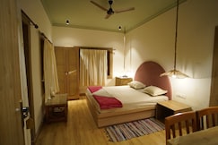 Hotel Valna Estae Kausani, Kausani