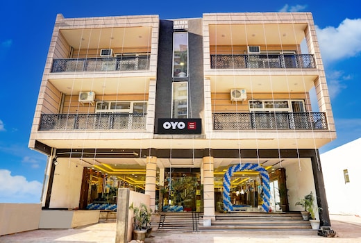 Hotel O Golden Petals & Party Hall