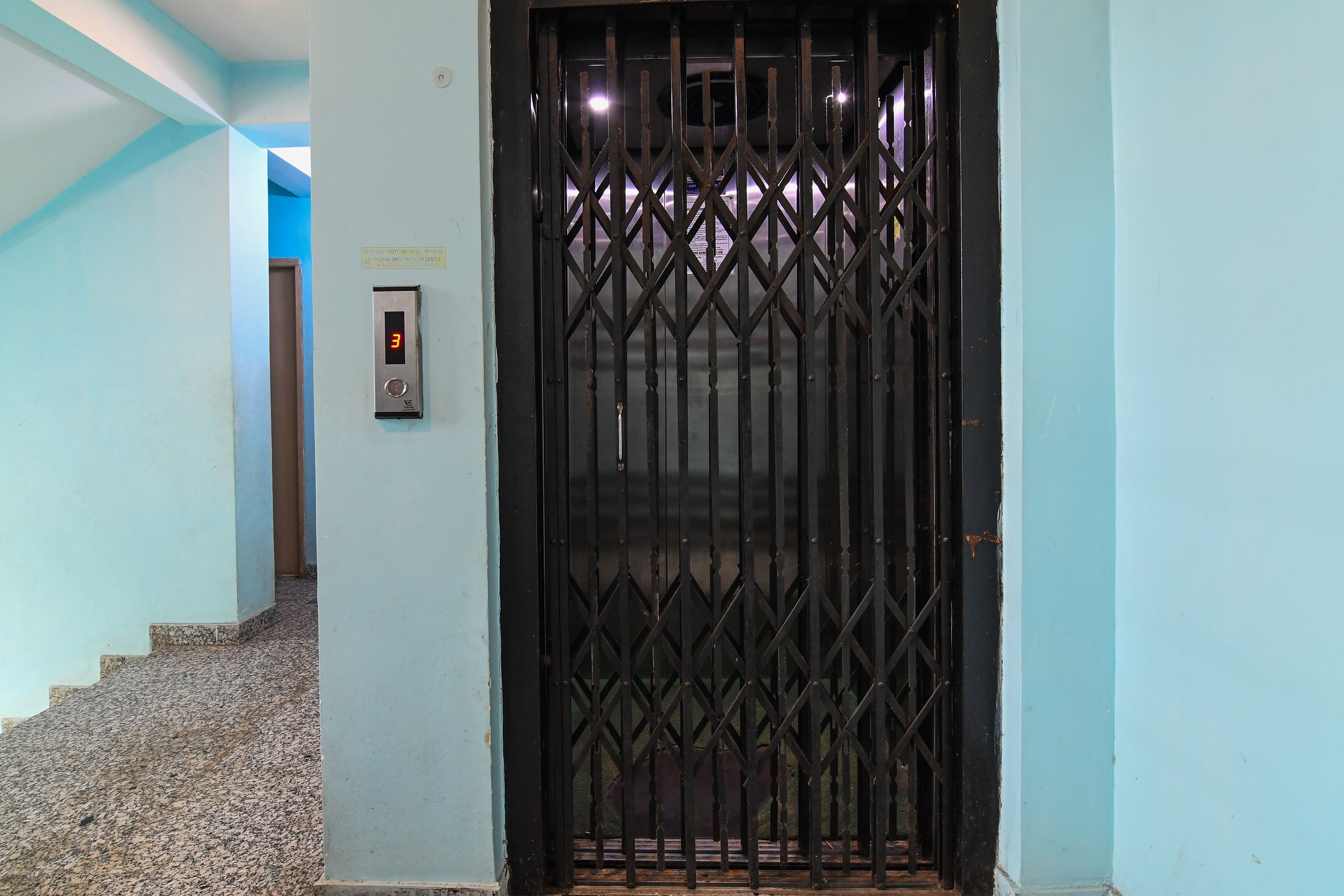 Hotel O Casa Astra - Tap to explore photos