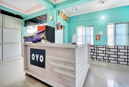 Hotel O Raunak Food Plaza Family Restaurant & Rooms