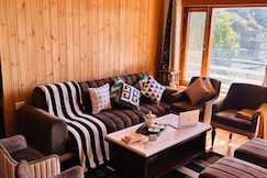 6BR Villa Mussoorie WBonfire/BBQ, Parking, Garden, Mussoorie